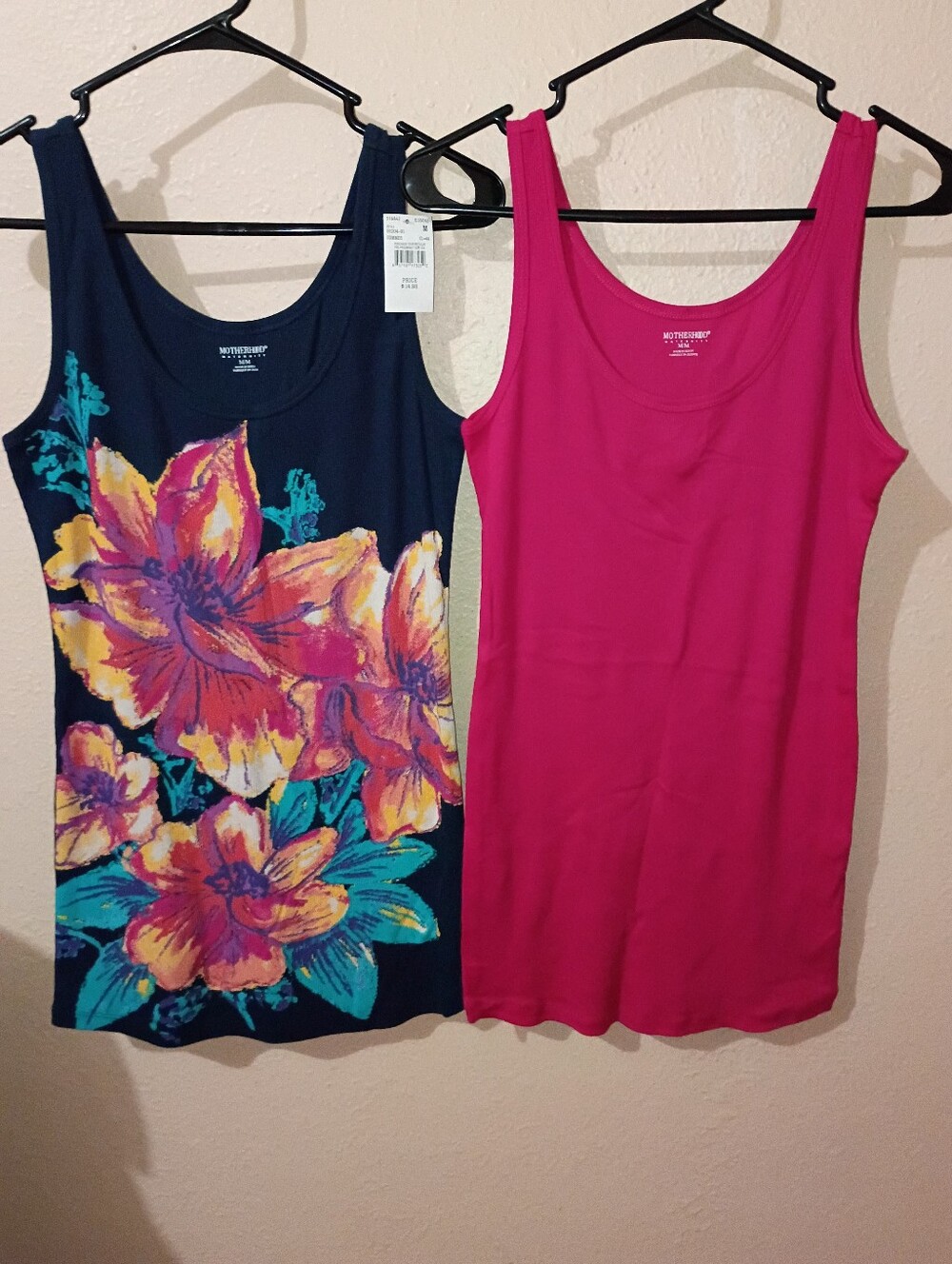 NWT/NWOT SIZE M MOTHERHOOD MATERNITY TANKS